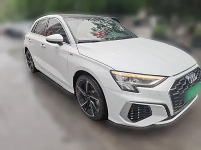Audi A3 2022, 26900 км, за 146290.53 CNY