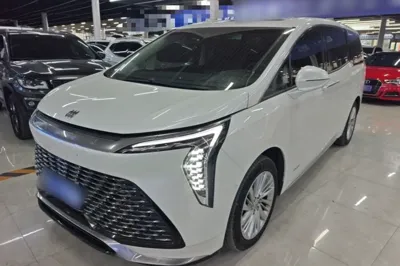 Buick Century · 2023 год