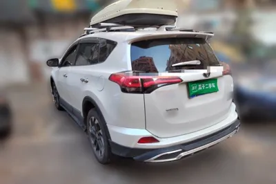 Toyota RAV4 2016, 100700 км, за 73771.56 CNY
