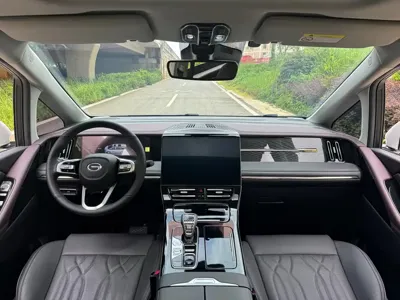 GAC Motor Trumpchi M8 2025, 10000 км, за 179800 CNY
