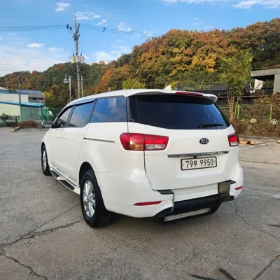 Kia Canival 2017, 245165 км, за 9900000 KRW