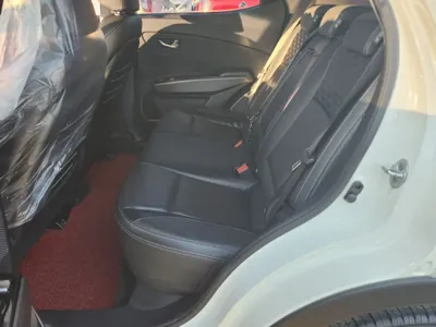 KG_Mobility_Ssangyong TIBOLI 2018, 23909 км, за 13000000 KRW - фото 7