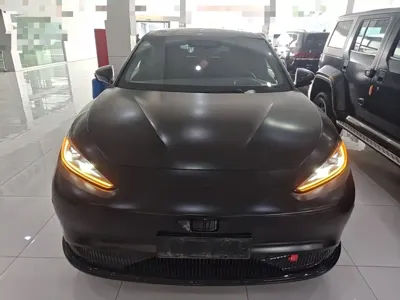 Arcfox Alpha S 2023, 34000 км, за 109500 CNY