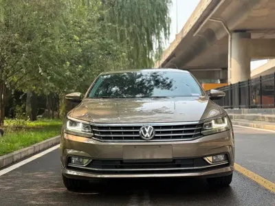 Volkswagen Passat 2016, 144000 км, за 43800 CNY