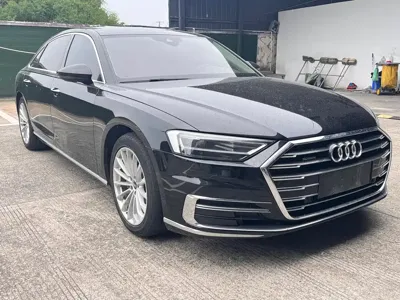 Audi A8 2021, 100000 км, за 295800 CNY