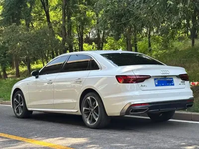 Audi A4L 2021, 90000 км, за 106800 CNY - фото 4