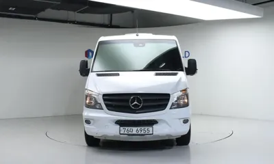 Mercedes-Benz Sprinter 2017, 42966 км, за 31900000 KRW