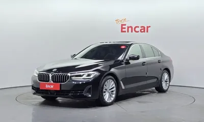 BMW 5-Series · 2021 год