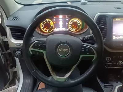 Jeep Cherokee 2017, 73400 км, за 53398.05 CNY - фото 14