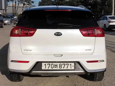 Kia Niro 2018, 126102 км, за 10800000 KRW - фото 4