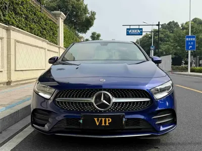 Mercedes-Benz A-Class 2020, 50000 км, за 69800 CNY