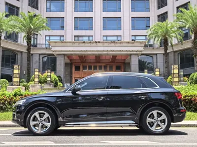 Audi Q5L 2021, 100000 км, за 139800 CNY - фото 3