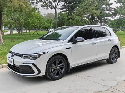 Volkswagen Golf · 2022 год