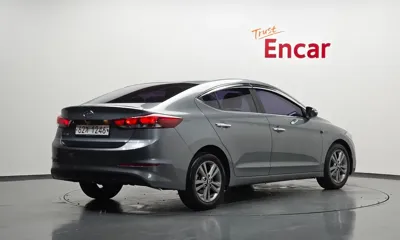 Hyundai Avante 2018, 61358 км, за 10800000 KRW