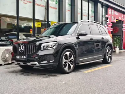 Mercedes-Benz GLB · 2023 год