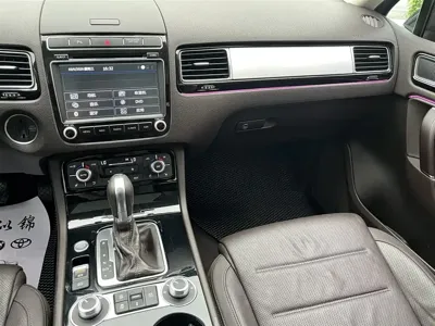 Volkswagen Touareg 2016, 120000 км, за 99800 CNY - фото 11