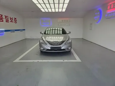 Hyundai Sonata · 2013 год