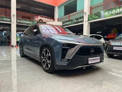 Nio ES8 · 2020 год