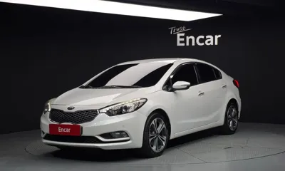 Kia K3 · 2013 год