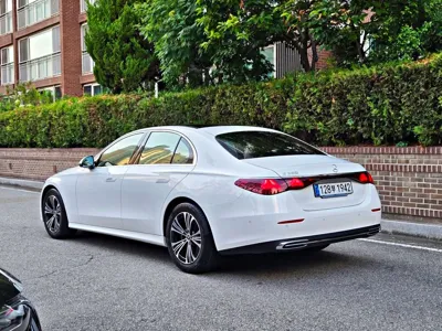 Mercedes-Benz E-Class 2025, 9704 км, за 37340000 KRW