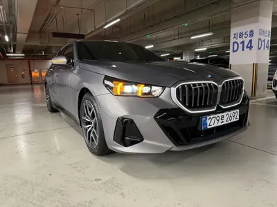 BMW 5-Series 2025, 2250 км, за 33000000 KRW - фото 2
