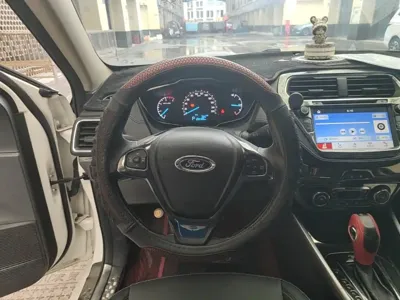 Ford Escort 2017, 128400 км, за 23900 CNY - фото 11