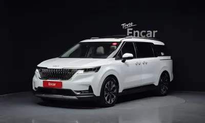 Kia Canival · 2023 год