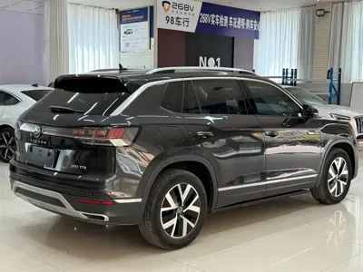 Volkswagen Tayron 2023, 19000 км, за 199800 CNY