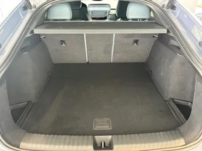 Audi 奥迪Q6L Sportback e-tron 2025, 10000 км, за 246800 CNY - фото 11