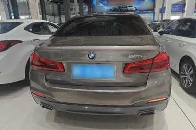 BMW 5 Series 2018, 87700 км, за 156468.86 CNY - фото 5