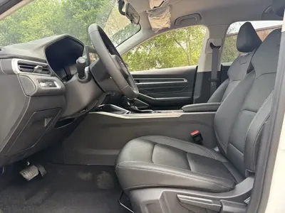 Geely Emgrand 2023, 700 км, за 59800 CNY