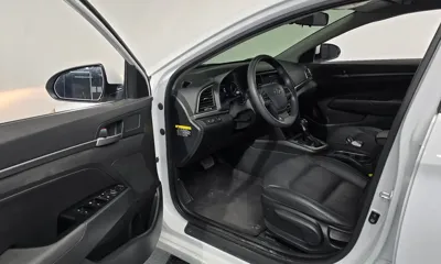 Hyundai Avante 2018, 146289 км, за 9800000 KRW - фото 10
