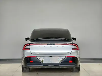 Xpeng P7+ 2025, 26000 км, за 139800 CNY
