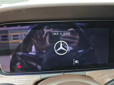 Mercedes-Benz E-Class 2022, 60000 км, за 225000 CNY - фото 9
