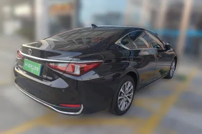 Lexus ES 2024, 27599 км, за 175065.66 CNY - фото 6
