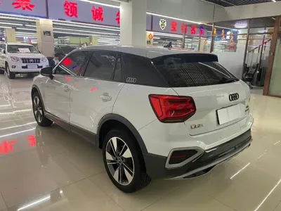 Audi Q2L 2022, 24000 км, за 136800 CNY