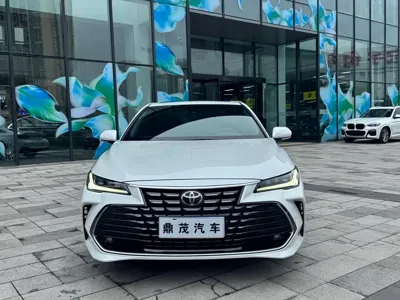 Toyota Avalon 2023, 43000 км, за 123000 CNY
