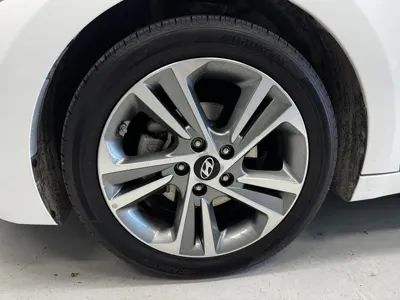 Hyundai Avante 2018, 113876 км, за 7400000 KRW - фото 5