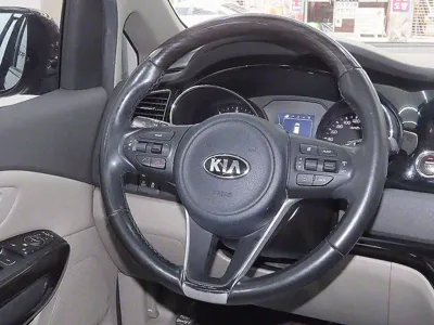 Kia Canival 2017, 182536 км, за 9500000 KRW - фото 18