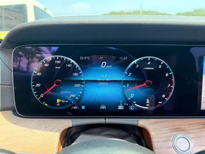 Mercedes-Benz E-Class 2022, 37023 км, за 34500000 KRW - фото 6