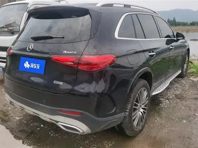 Mercedes-Benz GLC 2025, 9300 км, за 338000 CNY