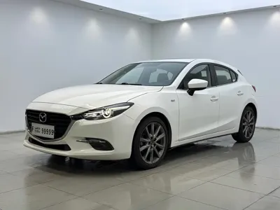 Mazda 3 Axela · 2017 год