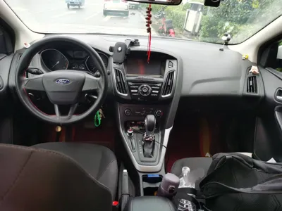 Ford Focus 2015, 142100 км, за 32933.35 CNY - фото 12