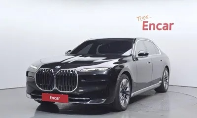 BMW 7-Series · 2023 год