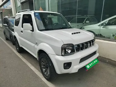 Suzuki Jimny 2018, 72400 км, за 90100 CNY