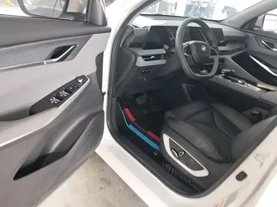 Changan 长安CS75PLUS 2023, 32400 км, за 72300 CNY - фото 16