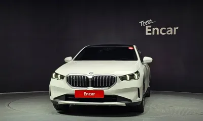 BMW 5-Series 2025, 4646 км, за 56500000 KRW - фото 3