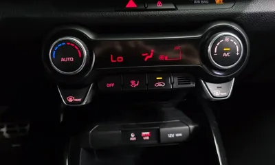 Kia Stonic 2018, 35793 км, за 9300000 KRW - фото 18