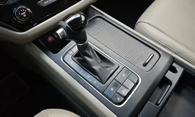 Kia Canival 2015, 270593 км, за 6500000 KRW - фото 9