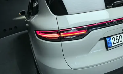 Porsche Cayenne 2023, 13858 км, за 119900000 KRW - фото 23